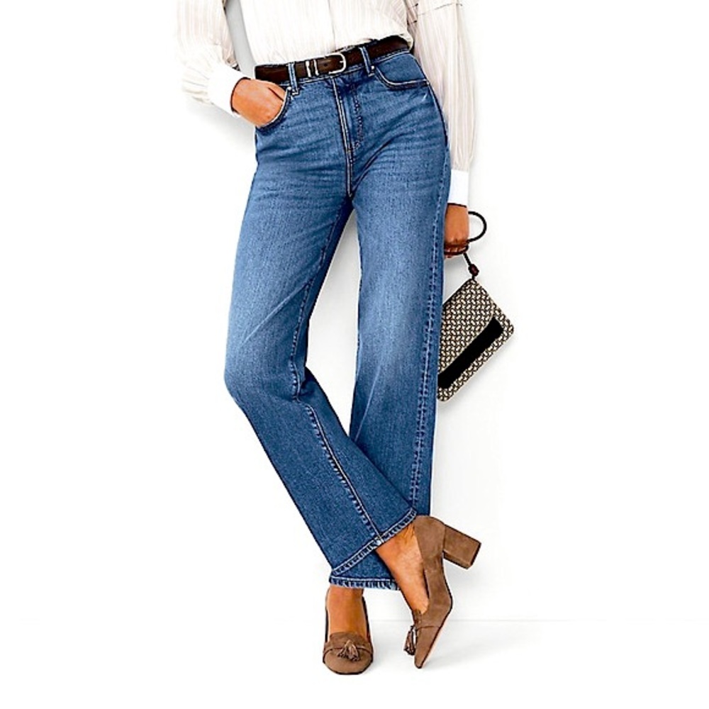 NWT Ann Taylor Classic Mid Wash Straight Leg Denim Jean, Size 14